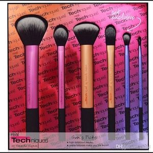 Brushes set they come with 6 brushes